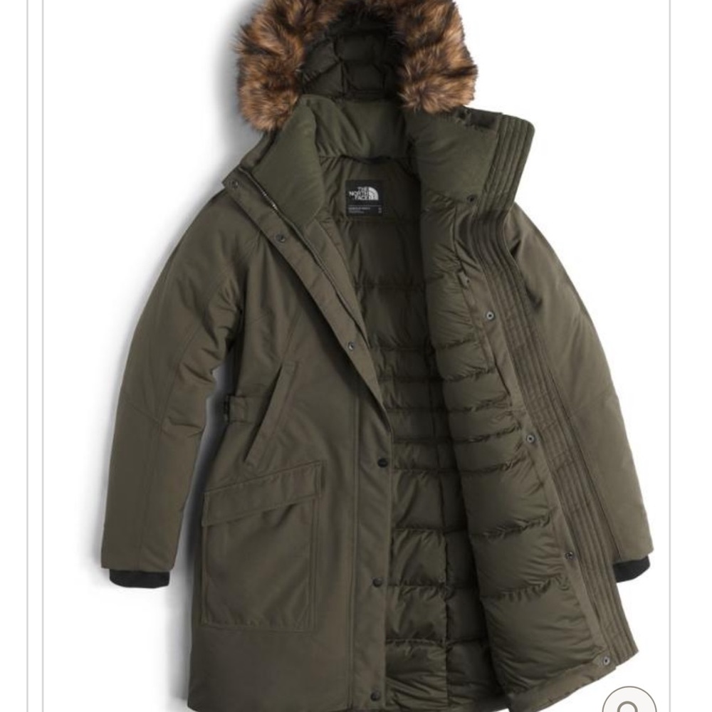 North Face New Outer Burroughs  Parka in New Taupe  - Size M